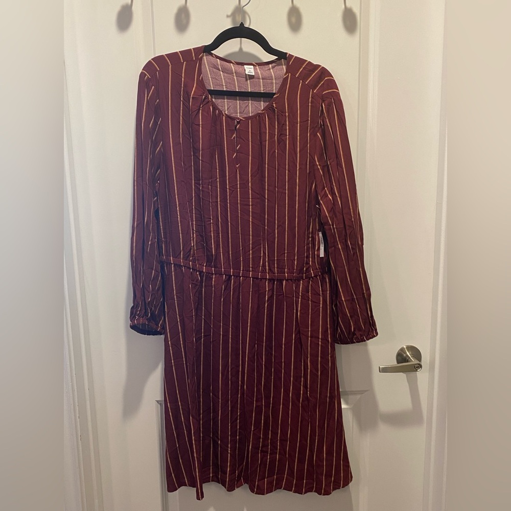 Women Old Navy Striped Burgundy Maroon Dress with Long Sleeves XL, NWT